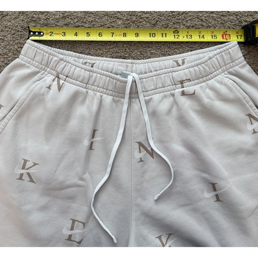 Nike Sportswear Sweat Shorts Joggers Mens Size XXL Beige Khaki All Over Print - Picture 5 of 8